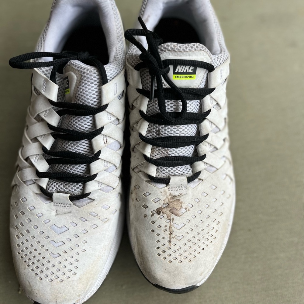 PREOWNED MEN SHOES Nike air max Fingertrap